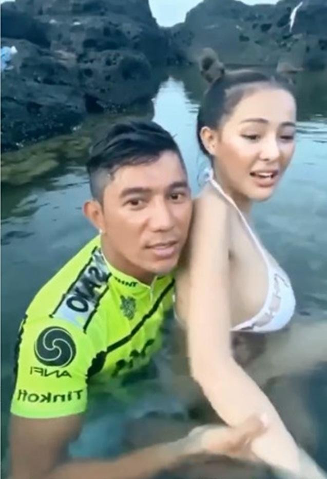 uy nhiên Lương Bằng Quang cũng khá tỉnh táo. Trước màn hình livestream bao người theo dõi, anh đẩy " bàn tay hư" của Ngân 98 ra kịp thời.