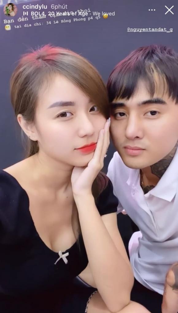 Vo cu Hoai Lam khoe anh tinh tu ben Dat G sau on ao