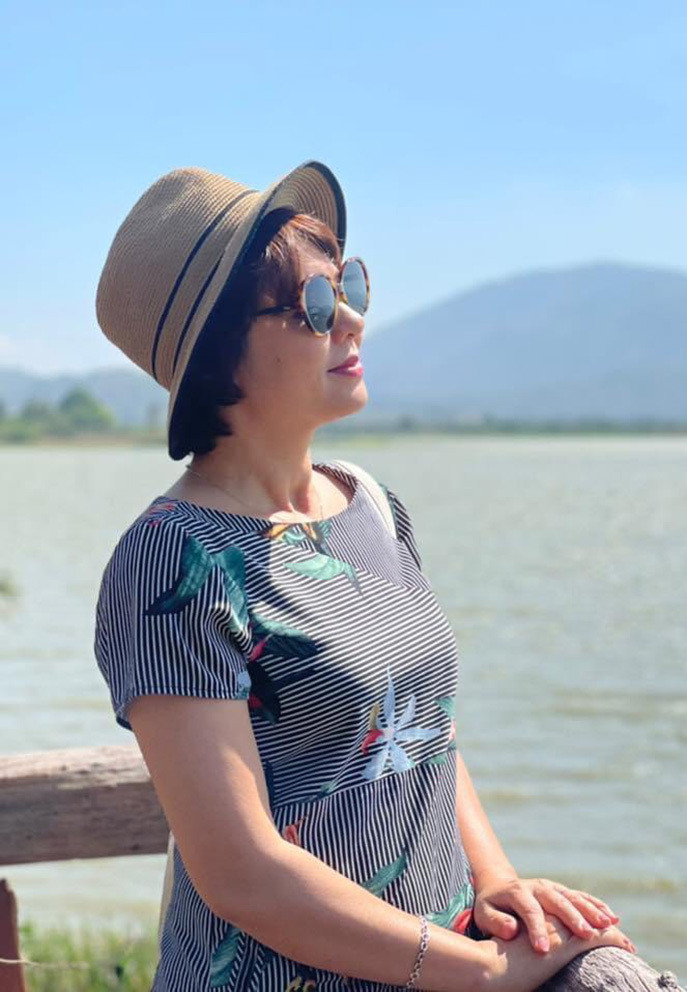 MC Diễm Quỳnh tìm sự bình yên nơi núi đồi sau những bộn bề công việc.