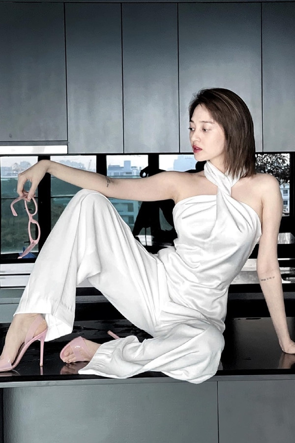 Bảo Anh đăng ảnh phủ nhận tin đồn mình sửa mũi gây ồn ào thời gian qua.