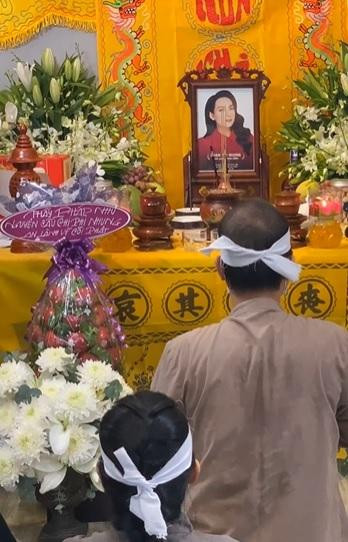 Thi hai co ca si Phi Nhung dang dat o dau?-Hinh-4