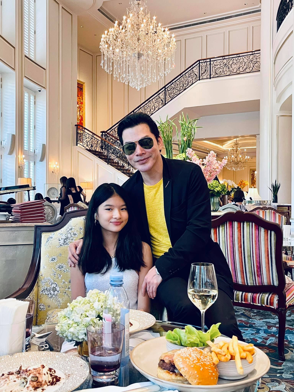 Dien vien Tran Bao Son cong khai con gai thu 2 o tuoi 49-Hinh-2