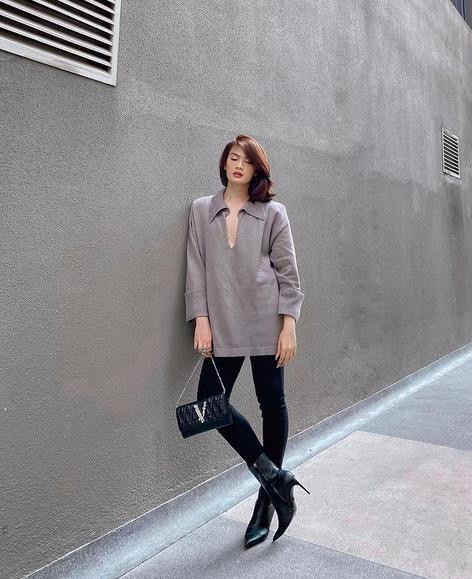 Boots, giày cao gót đã nằm trong tủ đồ của Lộc từ lâu.