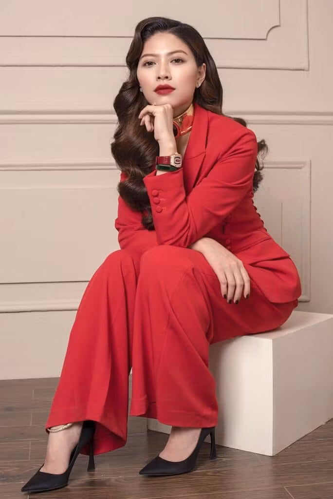 BTV Ngoc Trinh len song VTV sau thoi gian vang mat-Hinh-2