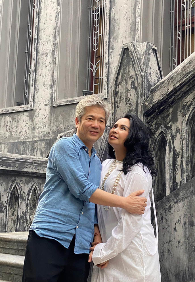 Thanh Lam và bạn trai vừa có buổi lễ dạm ngõ ấm cúng với sự góp mặt của gia đình bạn bè vào đúng ngày sinh nhật của mình.