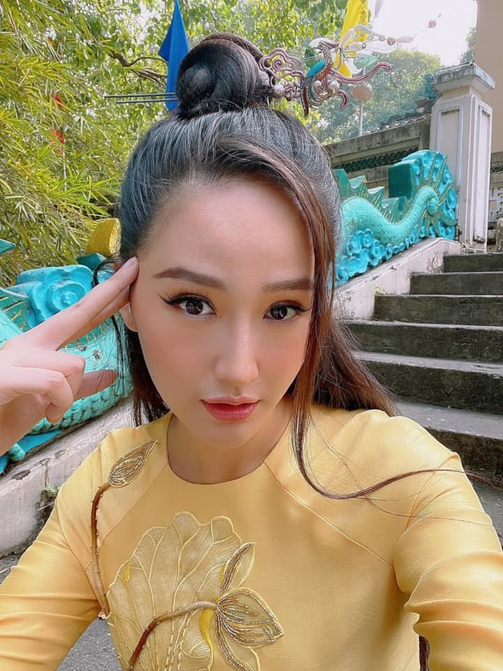 Hoa hậu Mai Phương Thuý khiến khán giả tò mò với tạo hình cổ trang.