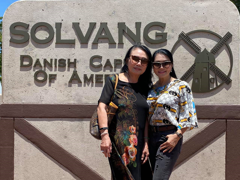 Sao Việt hôm nay 18/7: Mất 4 tiếng di chuyển nhưng đổi lại, đại gia đình nghệ sĩ Ngọc Huyền có những kỷ niệm vui bên nhau. Khán giả cũng đặc biệt quan tâm đến danh ca Thanh Tuyền ở tuổi 74 vẫn khỏe mạnh, minh mẫn.