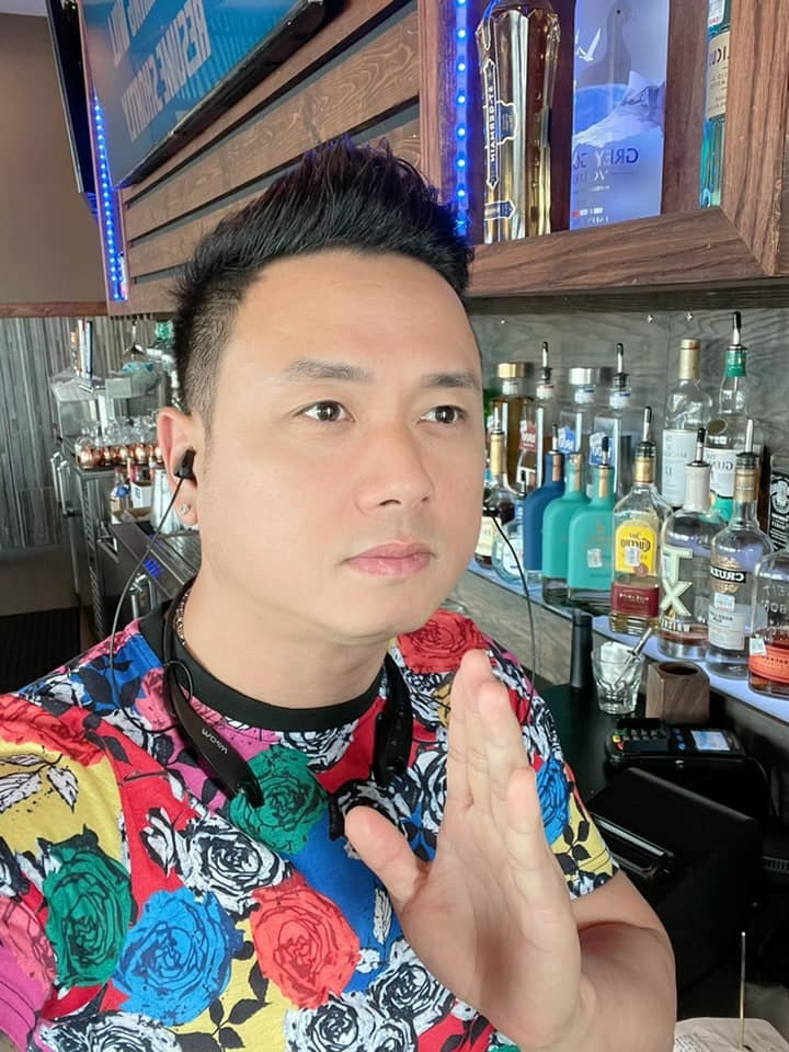 Hàn Thái Tú đăng ảnh hài hước.