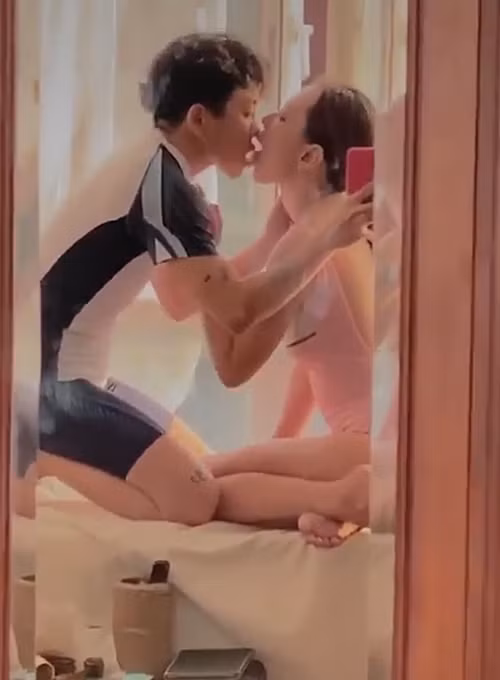 Do mat voi loat anh Miko Lan Trinh va ban trai chuyen gioi-Hinh-3