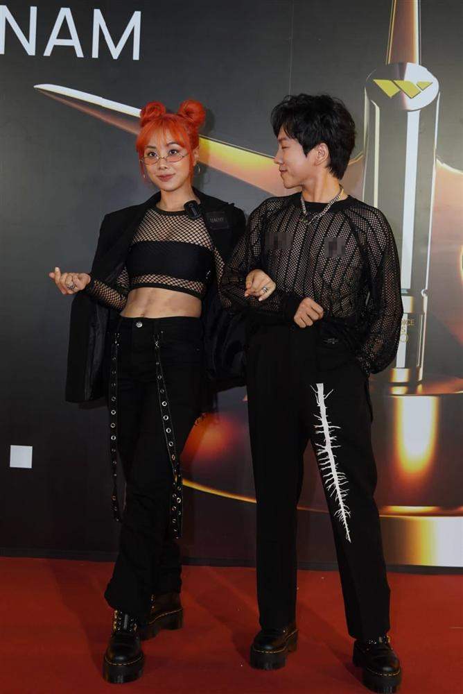 Do mat voi loat anh Miko Lan Trinh va ban trai chuyen gioi-Hinh-4