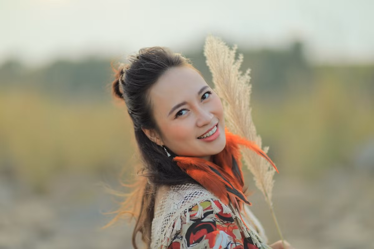 Khánh Linh ngày càng nhuận sắc.