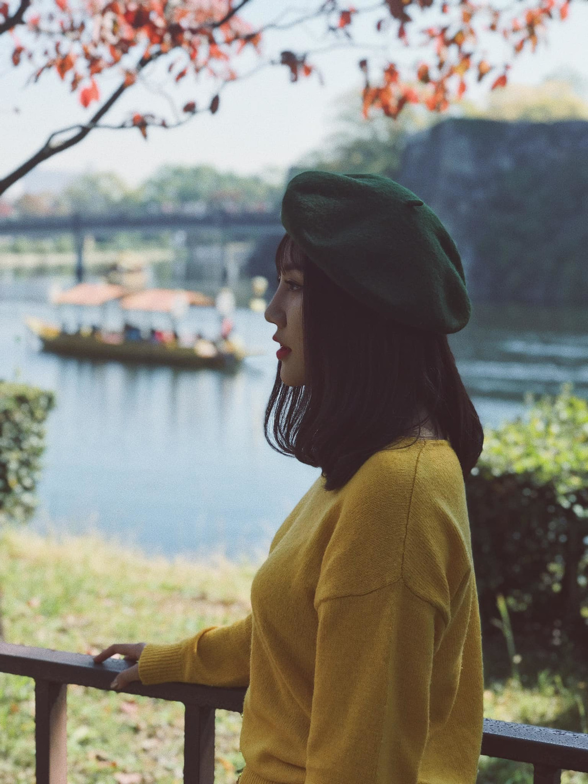 Văn Mai Hương thèm được về quê.