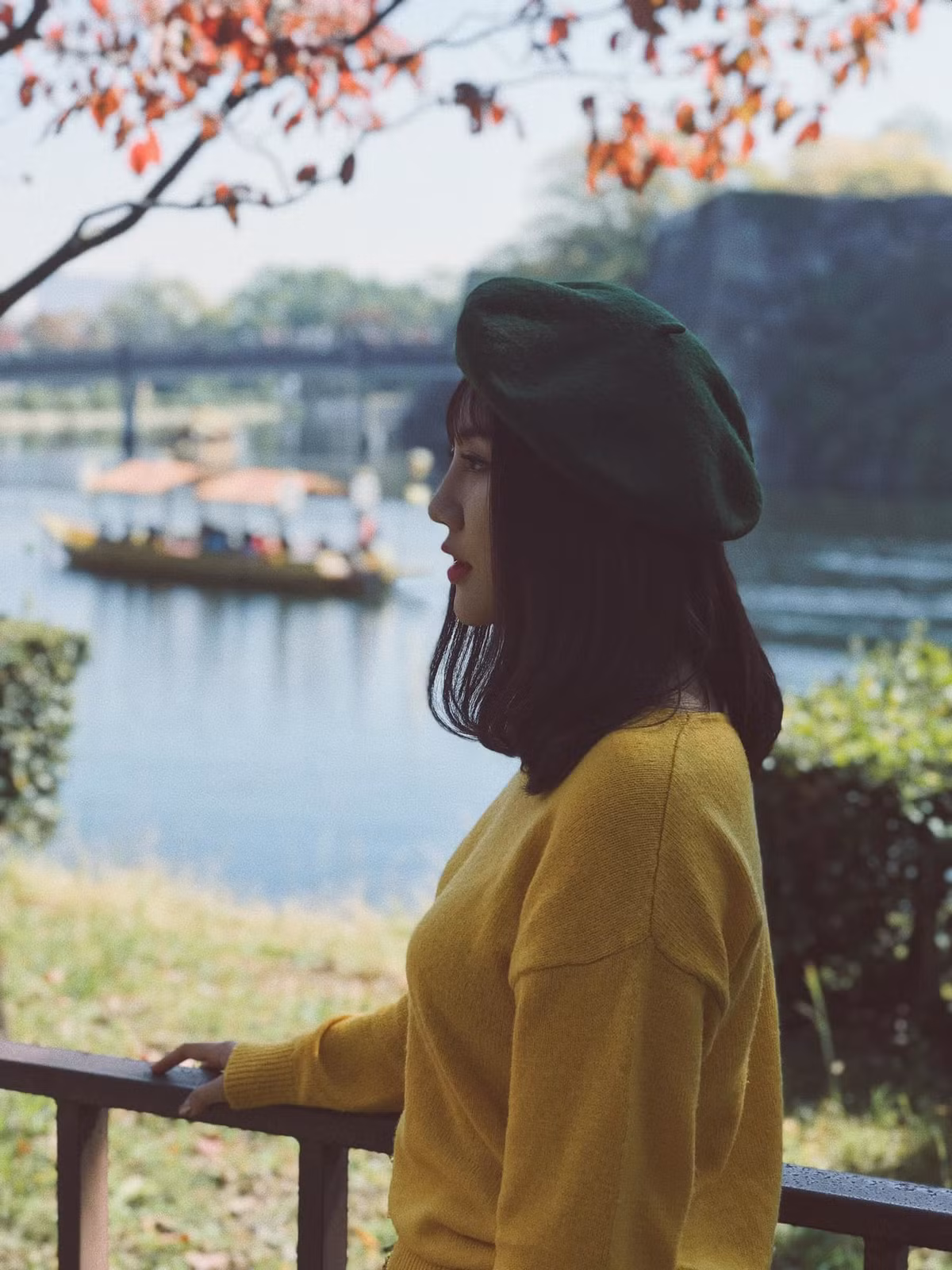 Văn Mai Hương thèm được về quê.