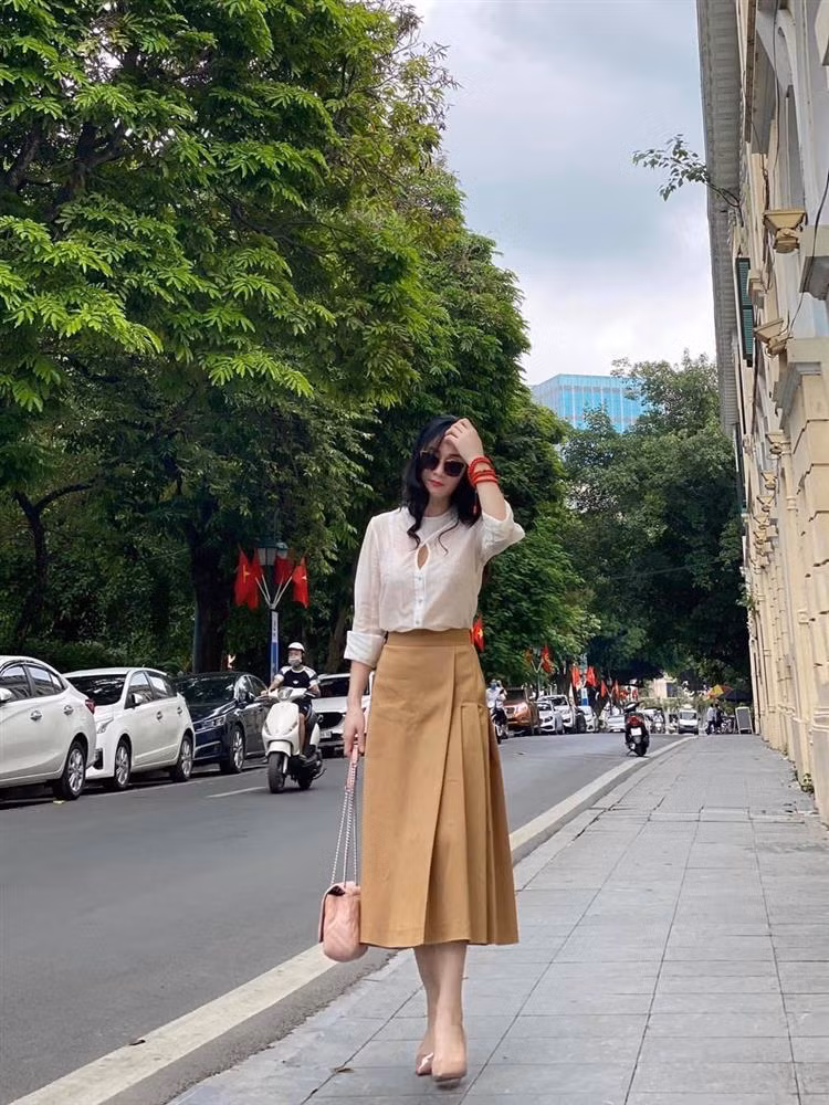 Dù lên phim có hơi "lồng lộn" nhưng Quách Thu Phương đời thường lại chân phương và cuốn hút hơn.