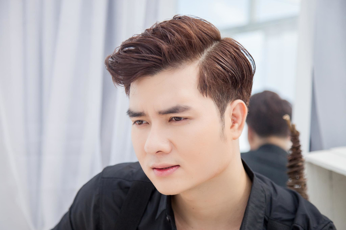 Sao Việt hôm nay 9/9: Đào Mác hãnh diện vì được hát tri ân lực lượng chống dịch.