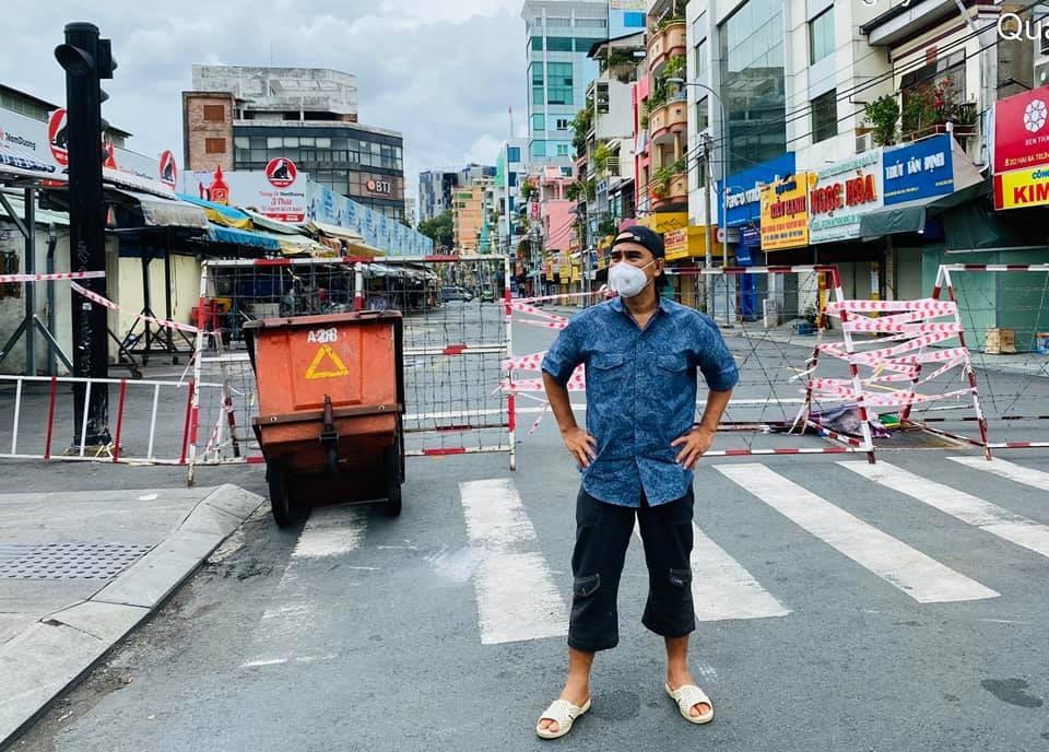 Trên trang cá nhân mình, MC Quyền Linh cập nhật hình ảnh sau hơn 3 tháng làm tình nguyện.