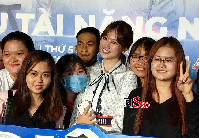 ẫu vậy, cũng không thể phủ nhận Hari Won giữ gìn ngoại hình rất tốt ở tuổi 36.