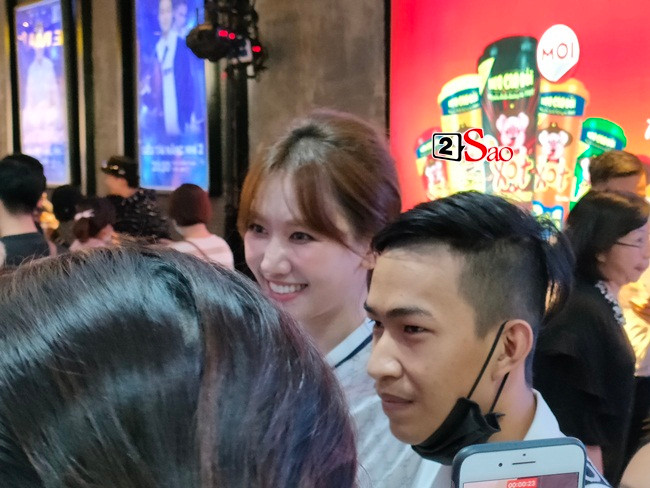 ột số góc ảnh khác về ngôi sao sinh năm 1985.