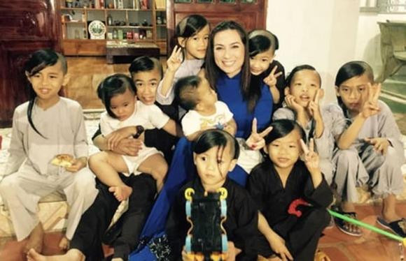  Hiện tại, số phận của 23 người con nuôi của Phi Nhung vẫn nhận được nhiều sự quan tâm của cộng đồng mạng. Nhiều người bày tỏ sự thương xót với các thiên thần nhỏ và cầu mong cuộc sống mai sau của các em luôn hạnh phúc và ấm no, không phải trải qua sự mất mát nào nữa.