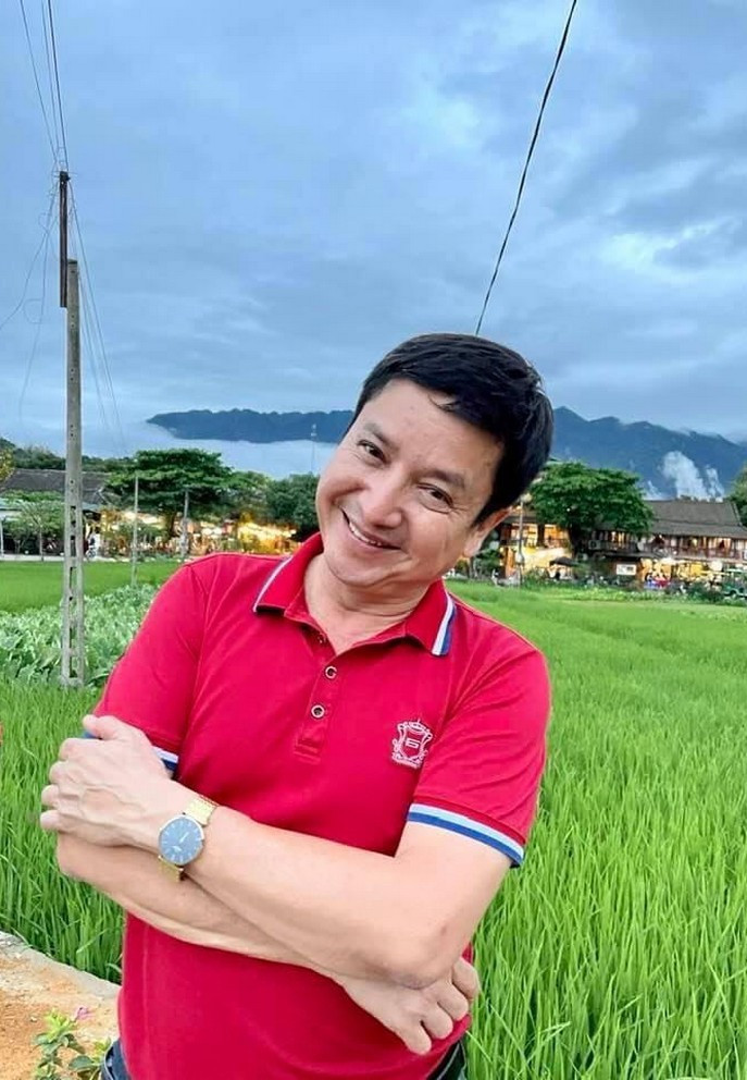 Sao Việt hôm nay 20/4: Nghệ sĩ Chí Trung cảm nhận không khí trong lành khi có dịp về quê ở Mai Châu, tỉnh Hòa Bình.