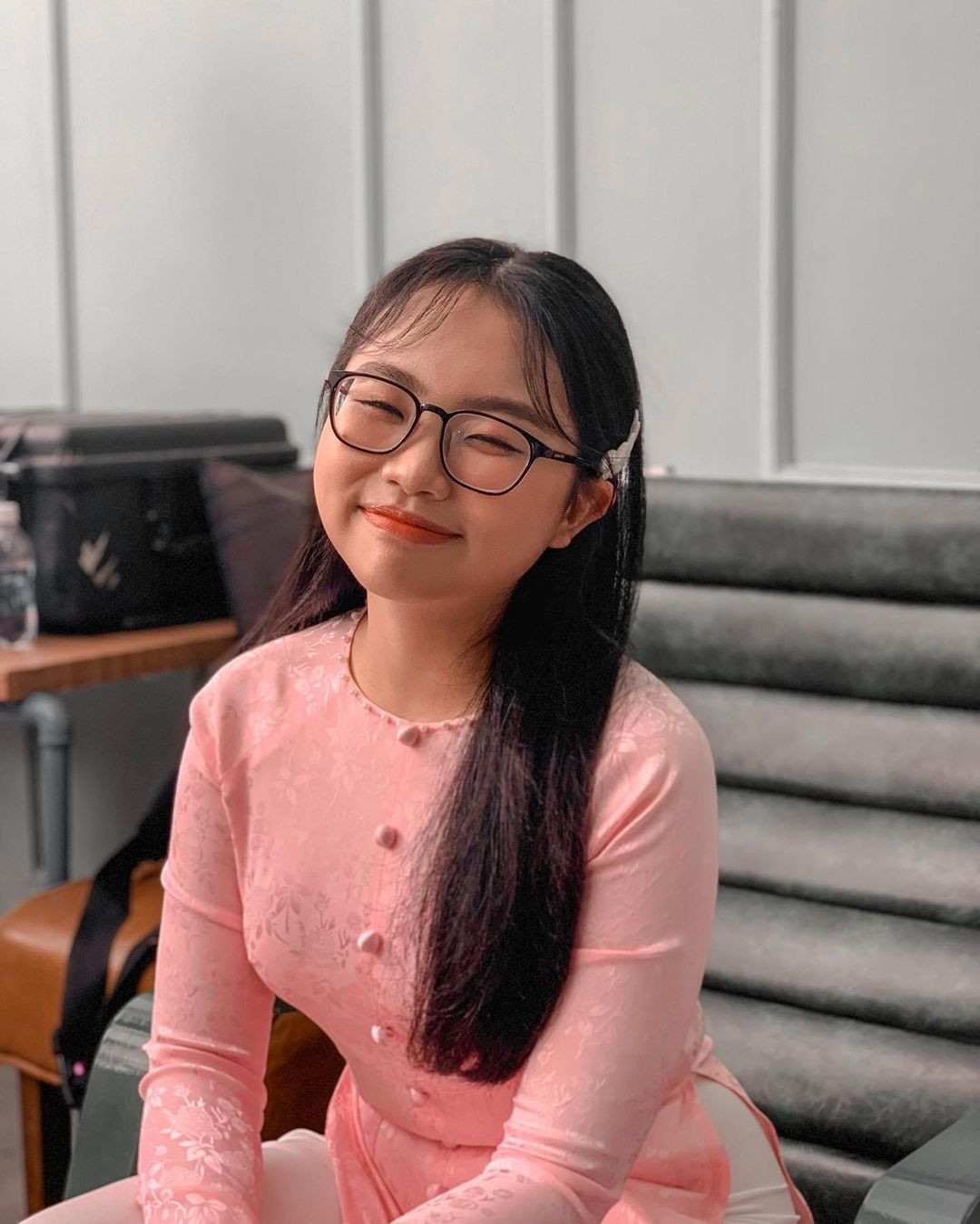 Phương Mỹ Chi nền nã trong áo bà ba.