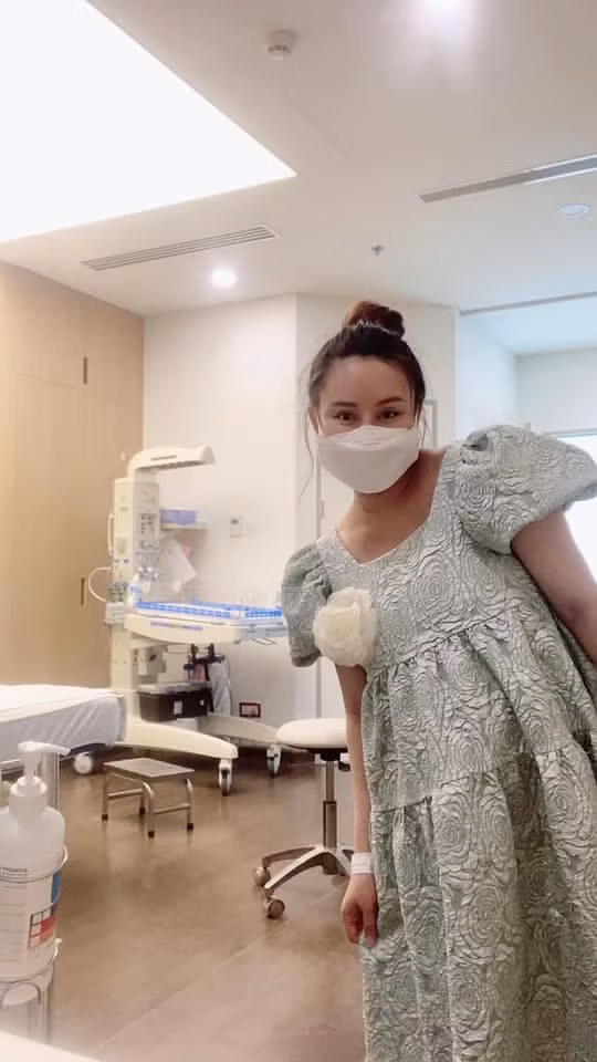 Ca si Vy Oanh sinh con thu ba sau on ao kien tung-Hinh-2