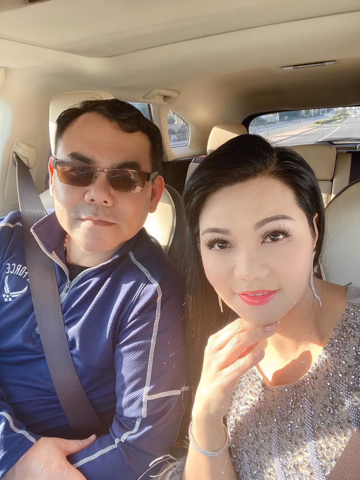 Chiều bình yên của Ngọc Huyền bên ông xã.