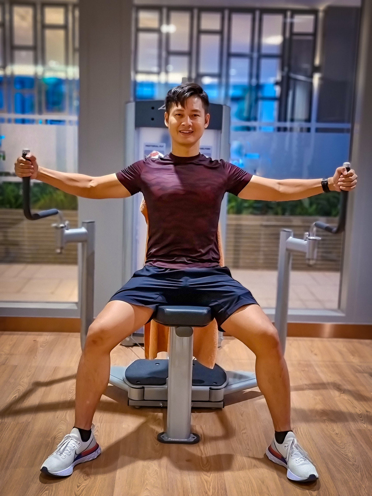 Thân hình vạm vỡ, Đức Tuấn bị khán giả nhận nhầm là HLV gym.