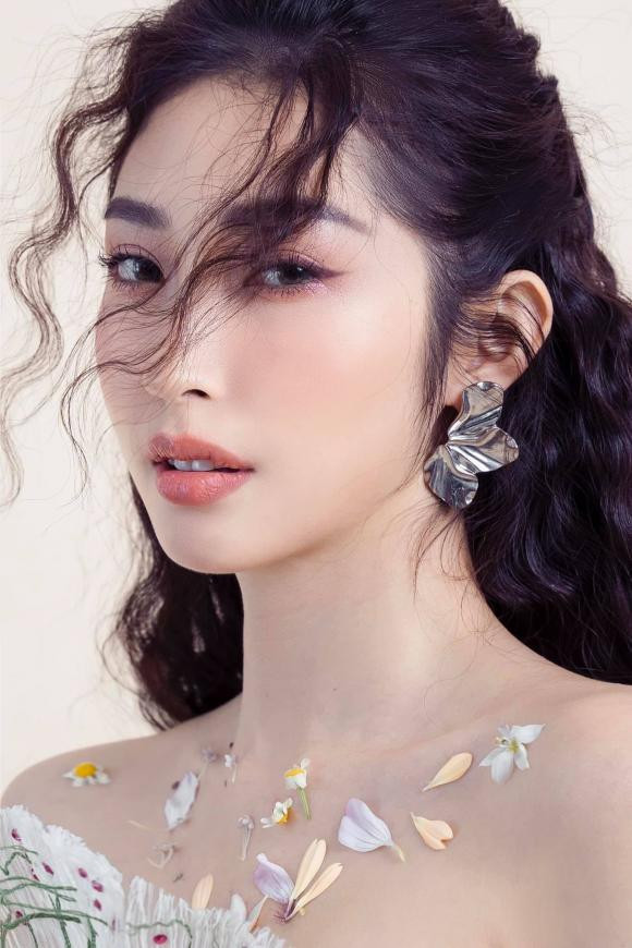 Khổng Tú Quỳnh ngày càng nhuận sắc sau khi chia tay Ngô Kiến Huy.