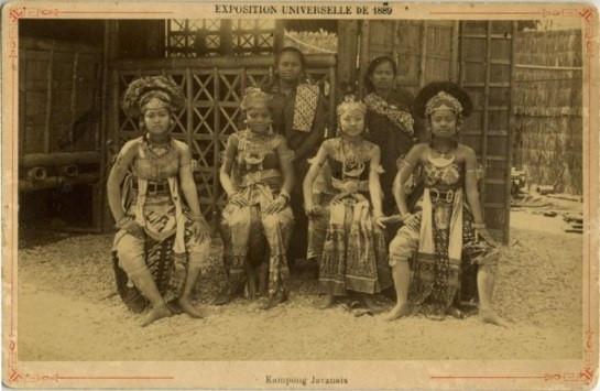  13. Lời xin lỗi muộn màng. Một số quốc gia, như Bỉ và Đức, đã đưa ra lời xin lỗi công khai về lịch sử vườn thú người, nhưng nhiều người vẫn cho rằng điều này chưa đủ để bù đắp cho những tổn thương mà nạn nhân của vườn thú người phải chịu. Ảnh: Pinterest.