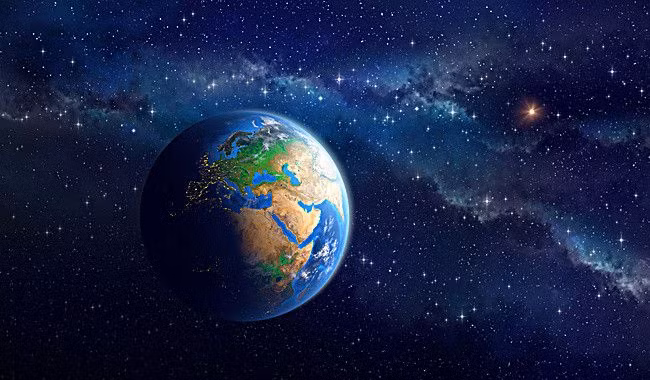  7. Lý thuyết "ảnh hưởng hành tinh". Tetrabiblos đưa ra lý thuyết rằng các hành tinh ảnh hưởng đến Trái Đất thông qua bức xạ và tương tác vật lý, như lực hút và ánh sáng. Ảnh: Pinterest.