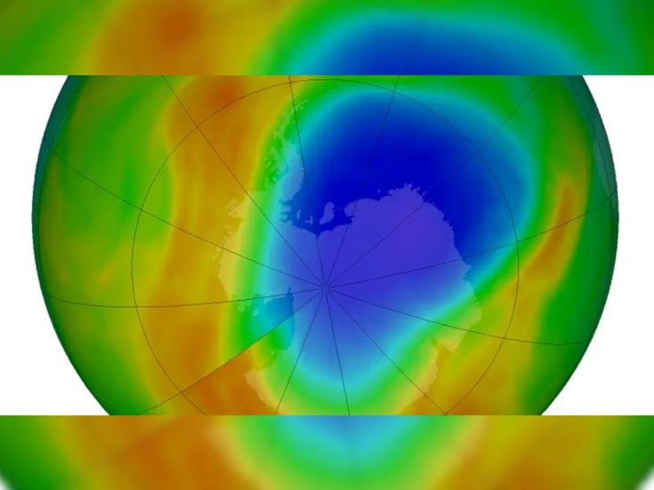  Lỗ thủng tầng ozone: Lỗ thủng tầng ozone lớn nhất từng được phát hiện ở khu vực trên Nam Cực vào những năm 1980, làm dấy lên mối lo ngại toàn cầu về biến đổi khí hậu. Ảnh: Pinterest.