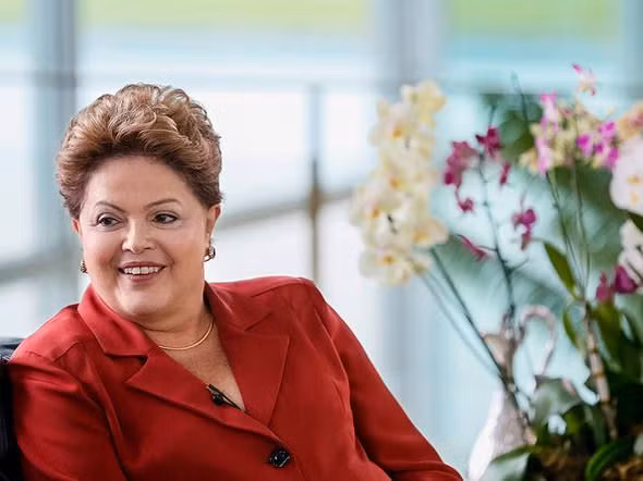 Kết quả: Quốc hội Brazil bỏ phiếu thông qua việc luận tội và phế truất Tổng thống Rousseff vào tháng 8/2016. Ảnh: Pinterest.