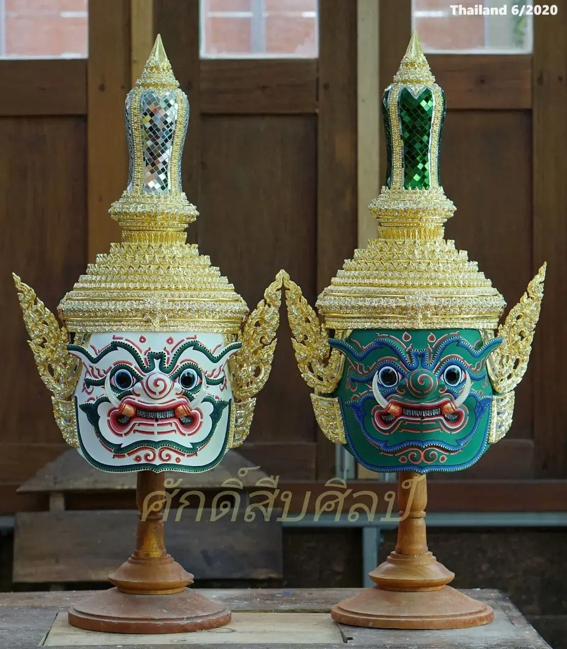  Hình ảnh trong nghệ thuật Đông Nam Á. Tại các ngôi đền thời cổ đại và trung cổ của Nam Á và Đông Nam Á, dạ xoa thường được tạo hình như những nam tử hảo hán cường tráng, chắc nịch, thường chỉ mặc một mảnh vải khoác sơ sài. Ảnh: Pinterest.