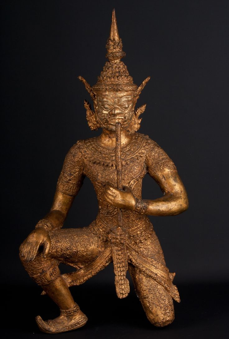  Vai trò trong Hindu giáo. Trong Hindu giáo, dạ xoa được coi là thị giả của Vaiśravaṇa (Đa Văn Thiên Vương), người giám hộ khu vực phía bắc và là vị thần nhân từ, bảo vệ chính nghĩa. Ảnh: Pinterest.