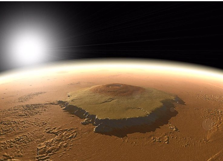  Cao nhất Hệ Mặt Trời: Olympus Mons cao khoảng 21.9 km so với bề mặt trung bình của sao Hỏa, gấp gần 2,5 lần đỉnh Everest của Trái Đất nếu tính từ mực nước biển. Ảnh: Pinterest.