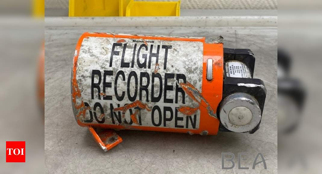  Tiêu chuẩn quốc tế: Các hộp đen tuân theo tiêu chuẩn của Tổ chức Hàng không Dân dụng Quốc tế (ICAO) để đảm bảo tính đồng nhất trên toàn cầu. Ảnh: Times of India.