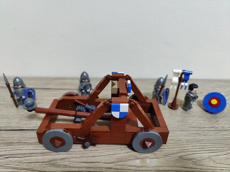  6. Sức mạnh hủy diệt. Máy ném đá có thể phá hủy tường thành, tiêu diệt quân địch và gây hoảng loạn trong các trận chiến. Một số loại máy có thể phóng đá nặng hơn 100 kg đi xa hàng trăm mét. Ảnh: Pinterest.