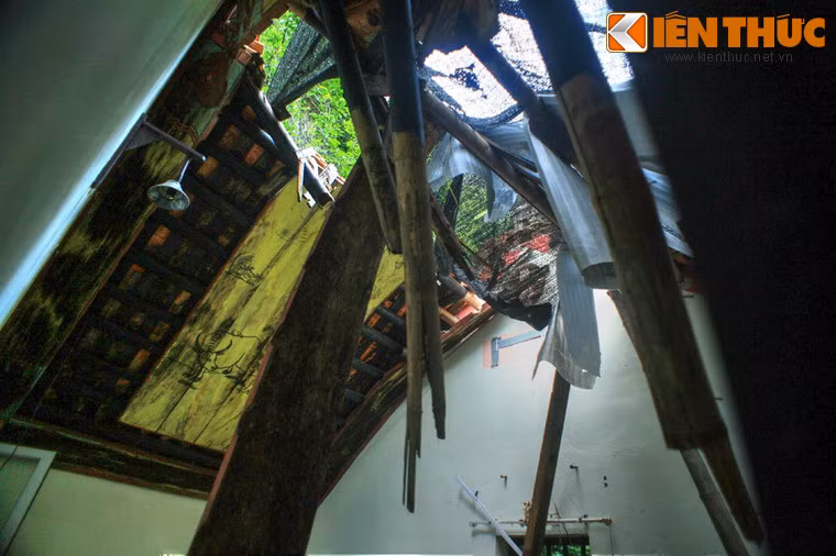 Bên trong các ngôi nhà này, cảnh tượng mới thật sự rùng rợn.