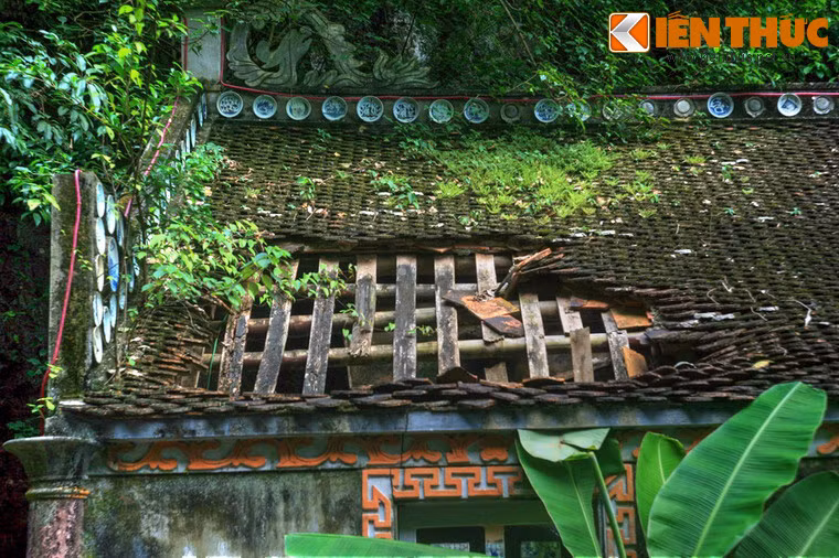 Tình trạng của nhà cổ Gia Viễn cũng không khá hơn.