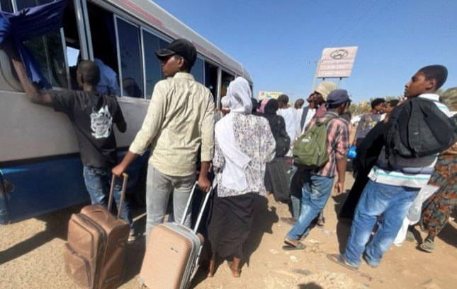 16 thuyen vien Viet Nam da roi Sudan giua xung dot gia tang