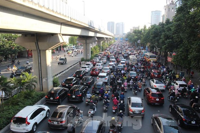 Nếu buổi sáng, hiện tượng ùn tắc thường xảy ra với làn đường Nguyễn Trãi - Ngã Tư Sở, thì buổi chiều là Nguyễn Trãi - Hà Đông.