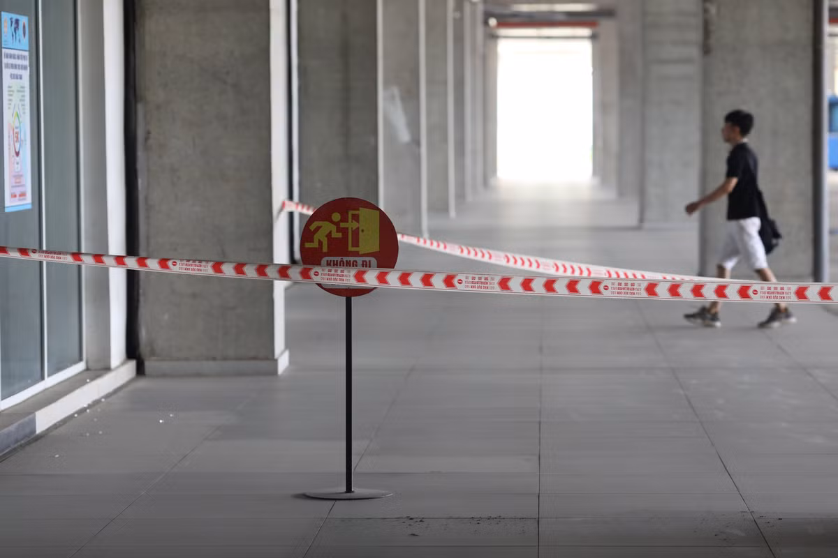 Theo thống kê từ ngày 1 đến 12/6, mỗi ngày tại Bến xe Miền Đông cũ có 12.886 hành khách và 781 lượt xe xuất bến; trong khi đó, tại Bến xe Miền Đông mới, mỗi ngày chỉ có 65 hành khách và 9 lượt xe xuất bến.