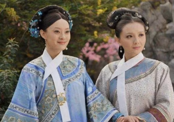 Tai sao cac phi tan trong trieu dai nha Thanh deo mong tay dai?-Hinh-5