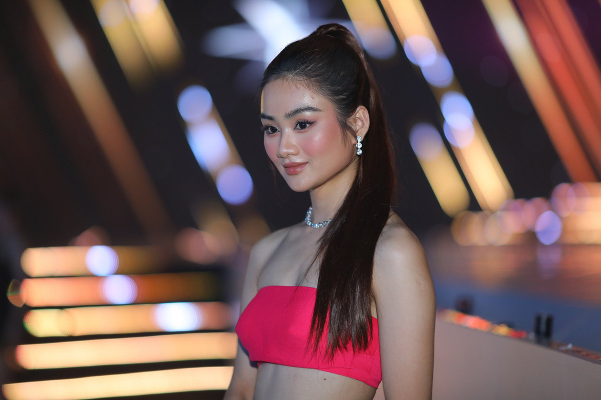 Theo ban tổ chức, trong đêm nay, MC lần lượt công bố top 15+1, top 10, top 5, top 3. Sau phần thi ứng xử của top 3, danh hiệu á hậu 2, á hậu 1 và tân hoa hậu sẽ lộ diện.