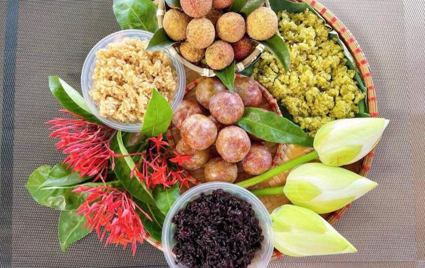 5 loai hoa cau binh an phai dat len ban tho dip Tet Doan Ngo