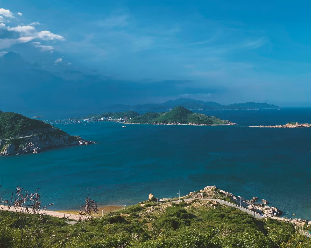 Ve dep hoang so cua vinh Vinh Hy