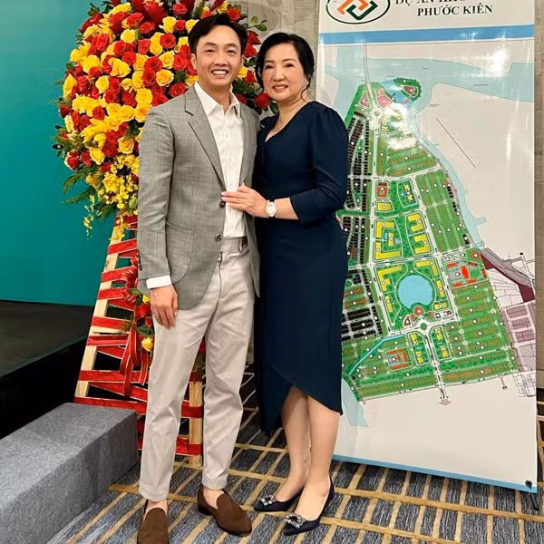 Than the quyen luc cua me chong Dam Thu Trang-Hinh-4