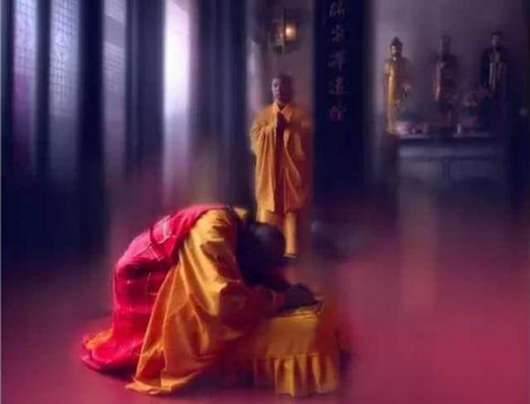 Tu xua nguoi ta dot ba nen huong, ba nen huong tuong trung dieu gi?-Hinh-5