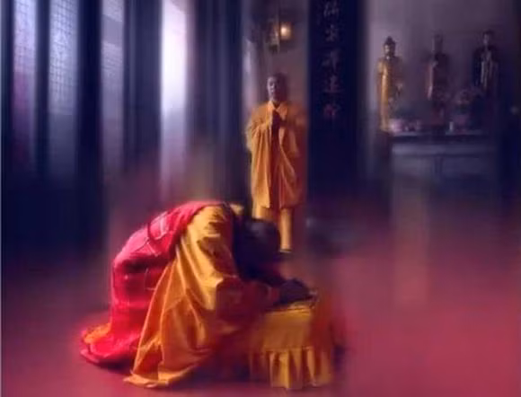 Tu xua nguoi ta dot ba nen huong, ba nen huong tuong trung dieu gi?-Hinh-5